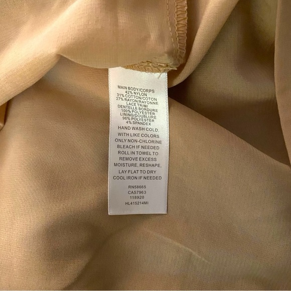 Chelsea28 Navy Mock Neck Lace Sheath Dress Sleeveless Sz M Nude Underlay - Picture 13 of 14